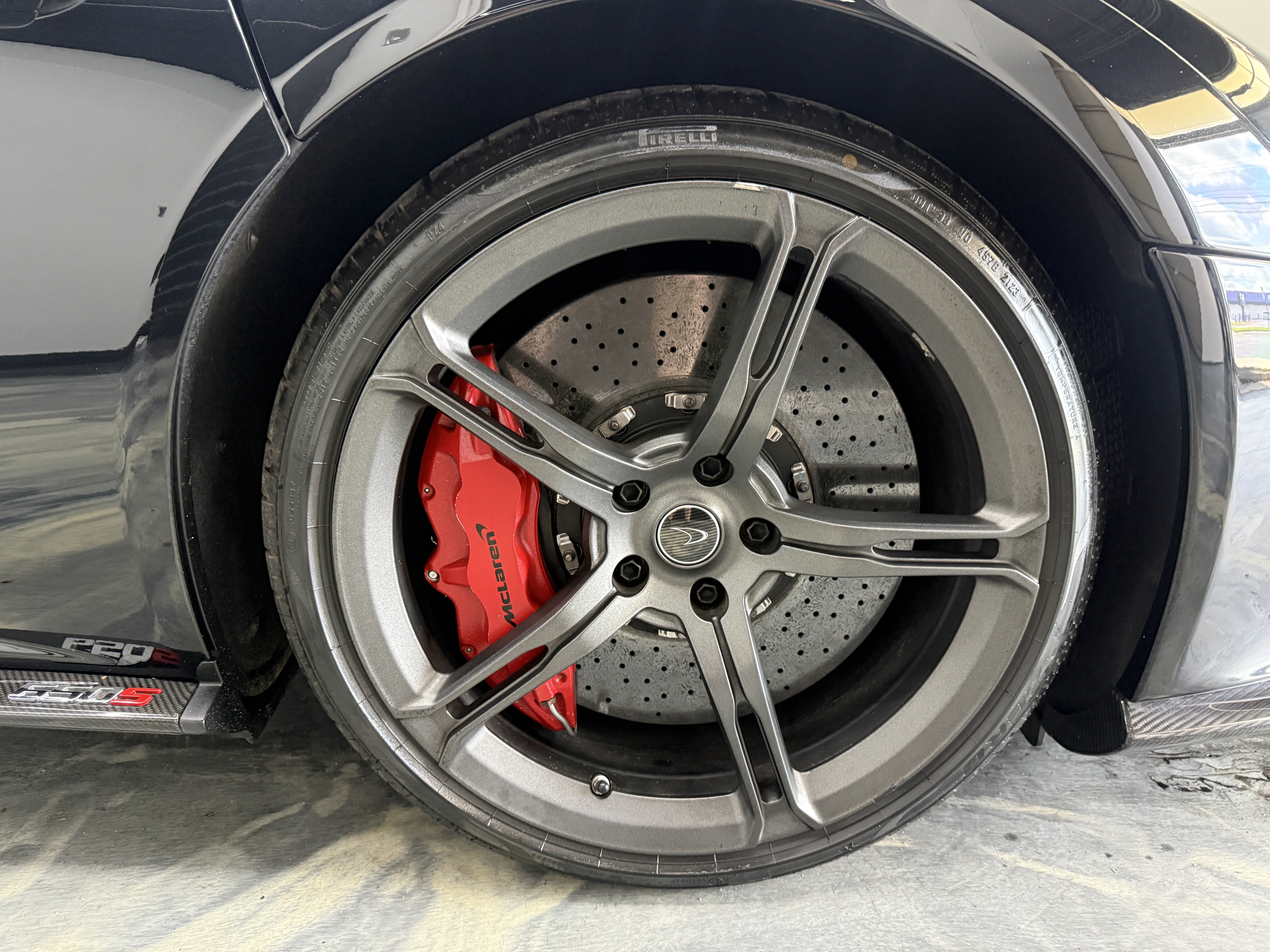 Used 2016 McLaren 650S Spider RWD image 54