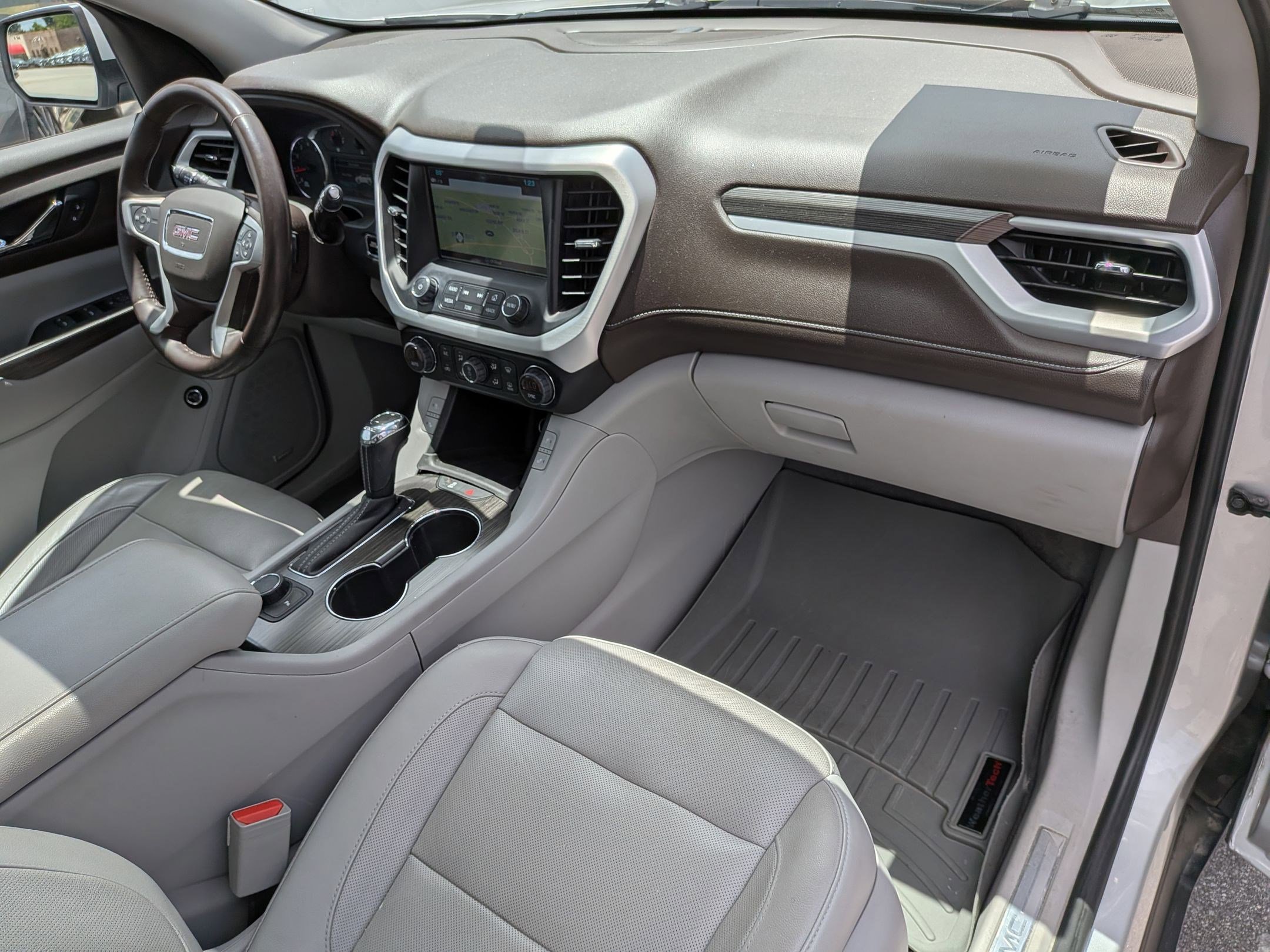 Used 2019 GMC Acadia SLT FWD image 43