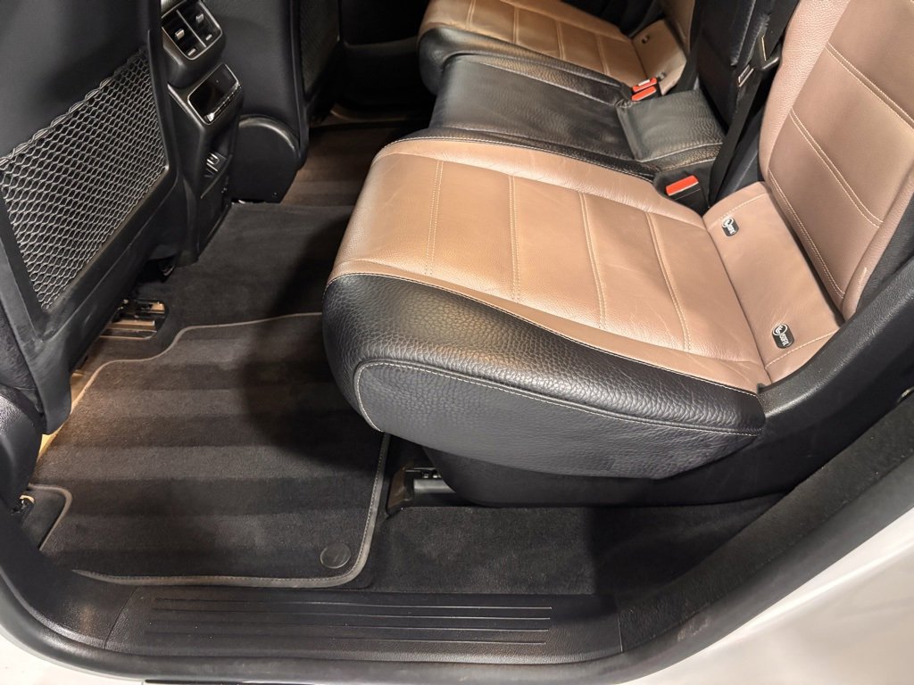 Used 2020 Mercedes-Benz GLS 450 4MATIC image 20