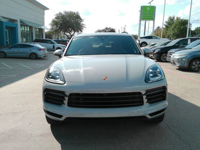 Used 2022 Porsche Cayenne S Platinum AWD/4WD image 3