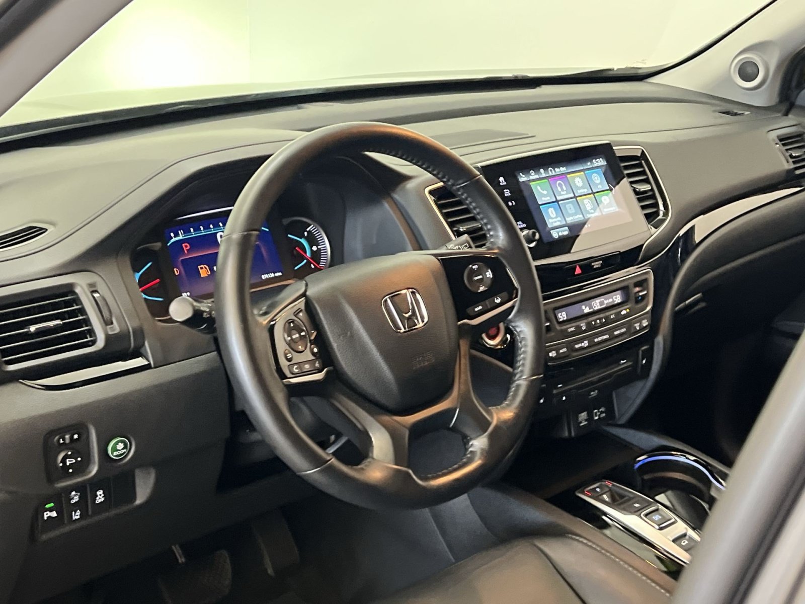 Used 2019 Honda Pilot Touring image 15