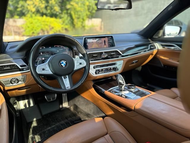 Used 2020 BMW 750i xDrive w/ Executive Package AWD/4WD image 16