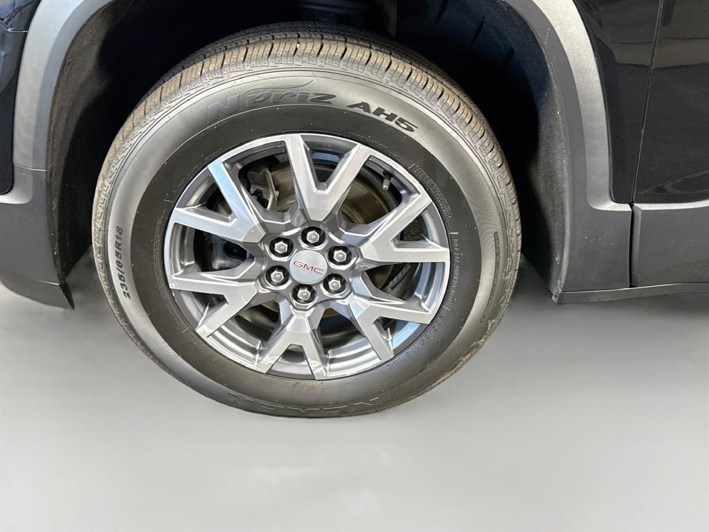 Used 2023 GMC Acadia SLT FWD image 37