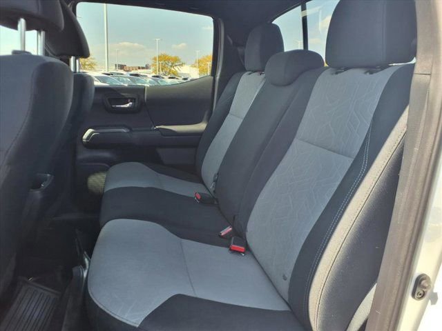 Used 2021 Toyota Tacoma TRD Sport image 10