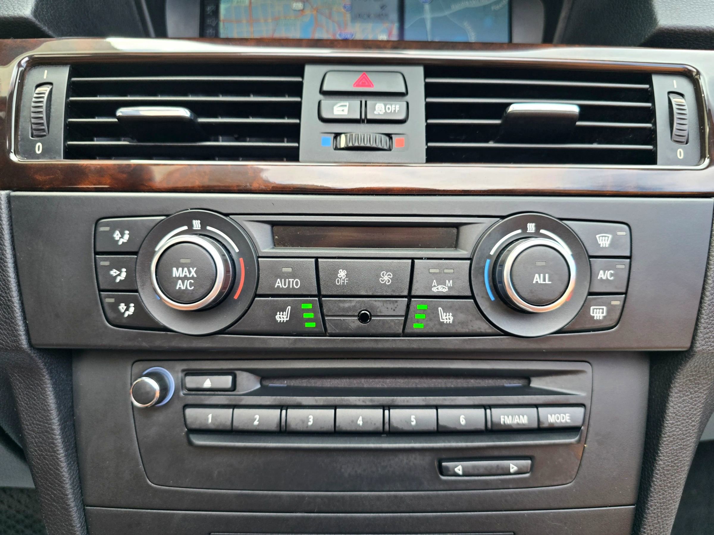Used 2013 BMW 335i Convertible RWD image 41