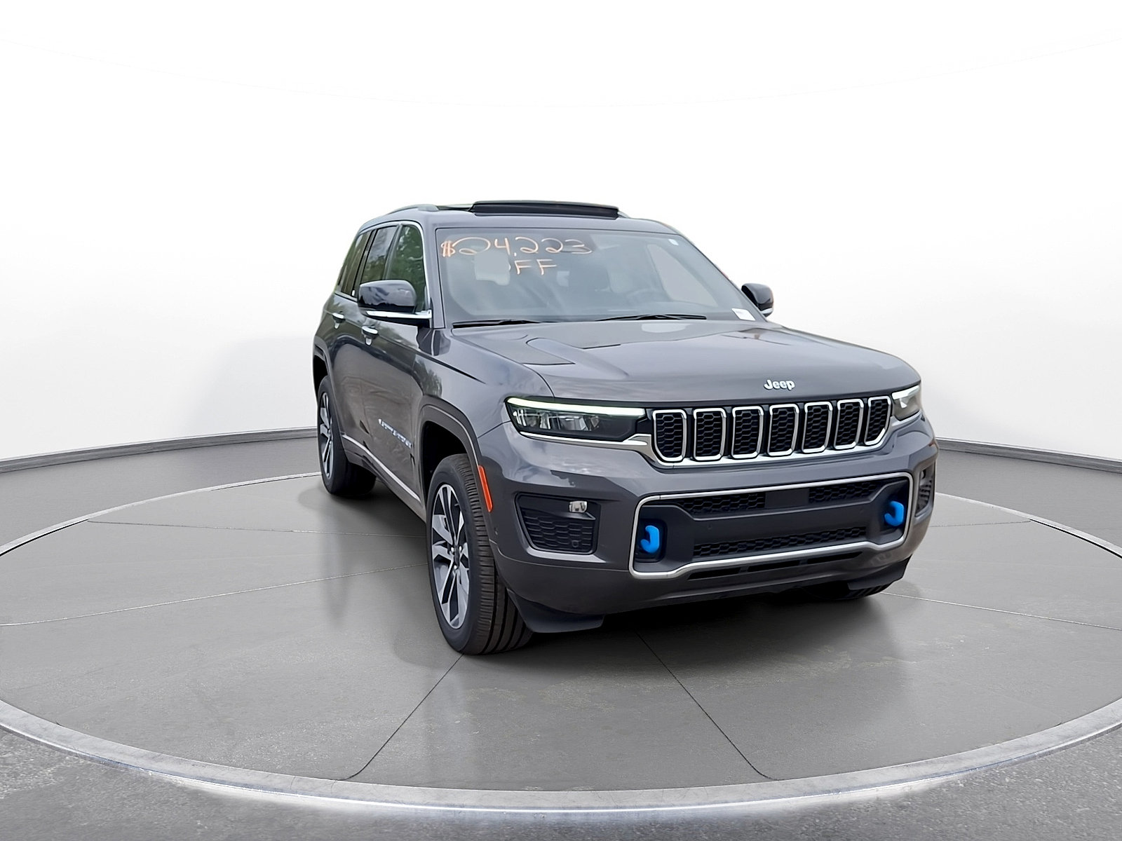 New 2024 Jeep Grand Cherokee Overland w/ Luxury Tech Group IV AWD/4WD image 2
