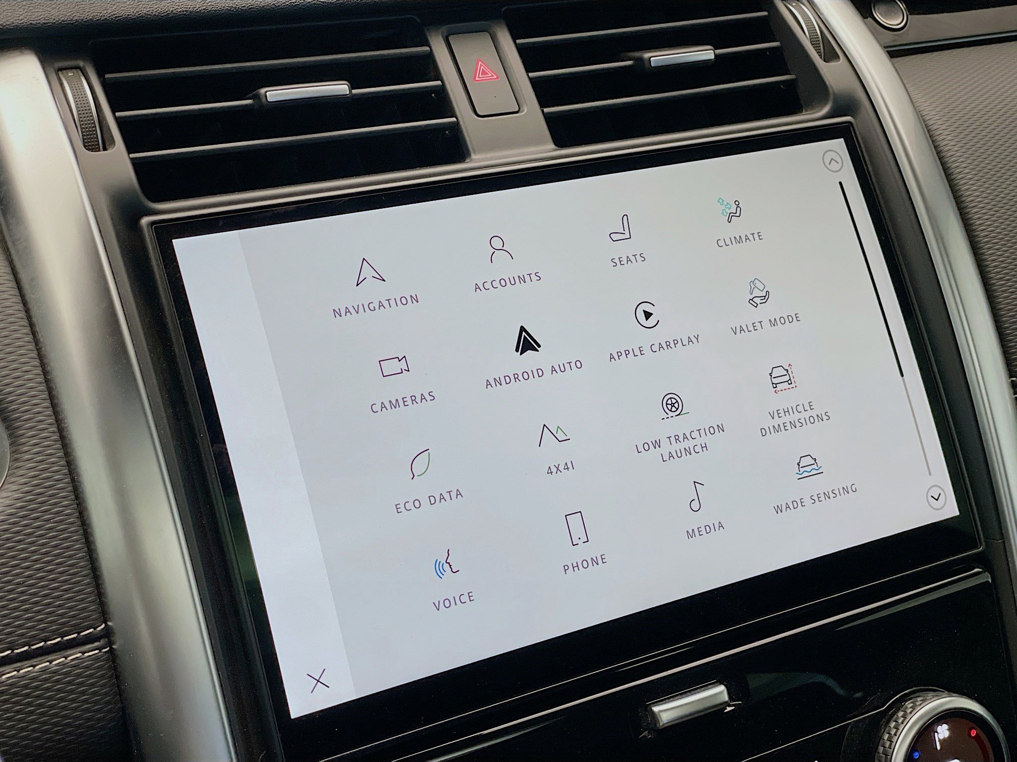 Used 2023 Land Rover Discovery S R-Dynamic image 10