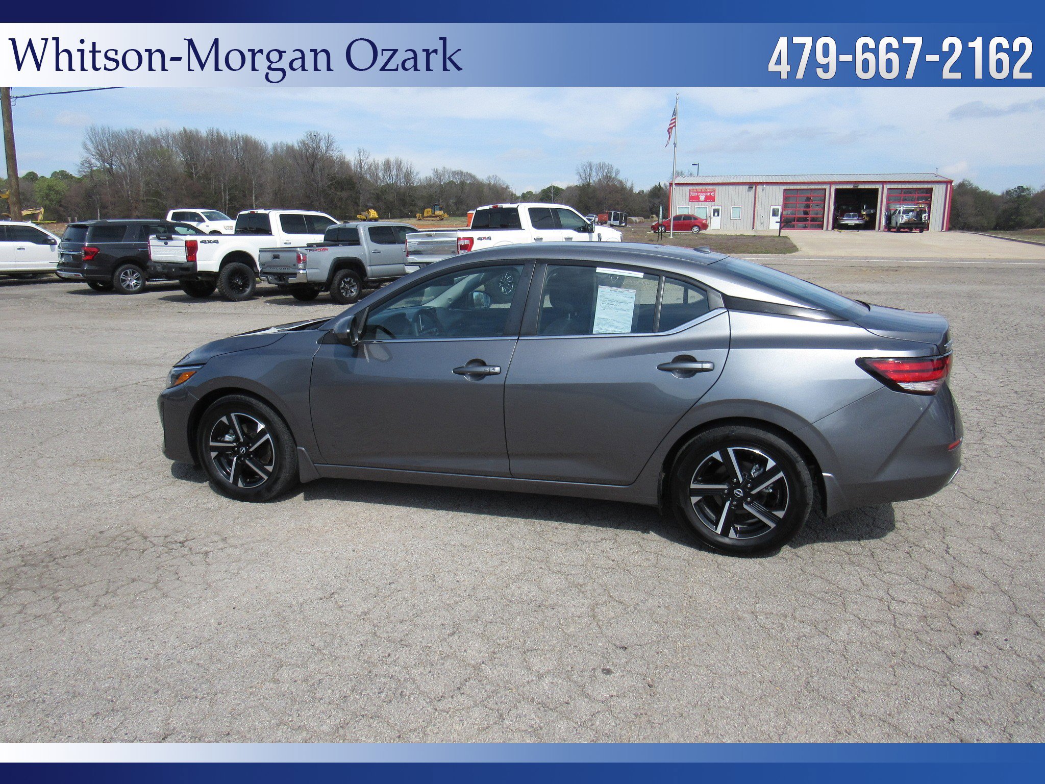 Used 2025 Nissan Sentra SV w/ Trunk Package image 8