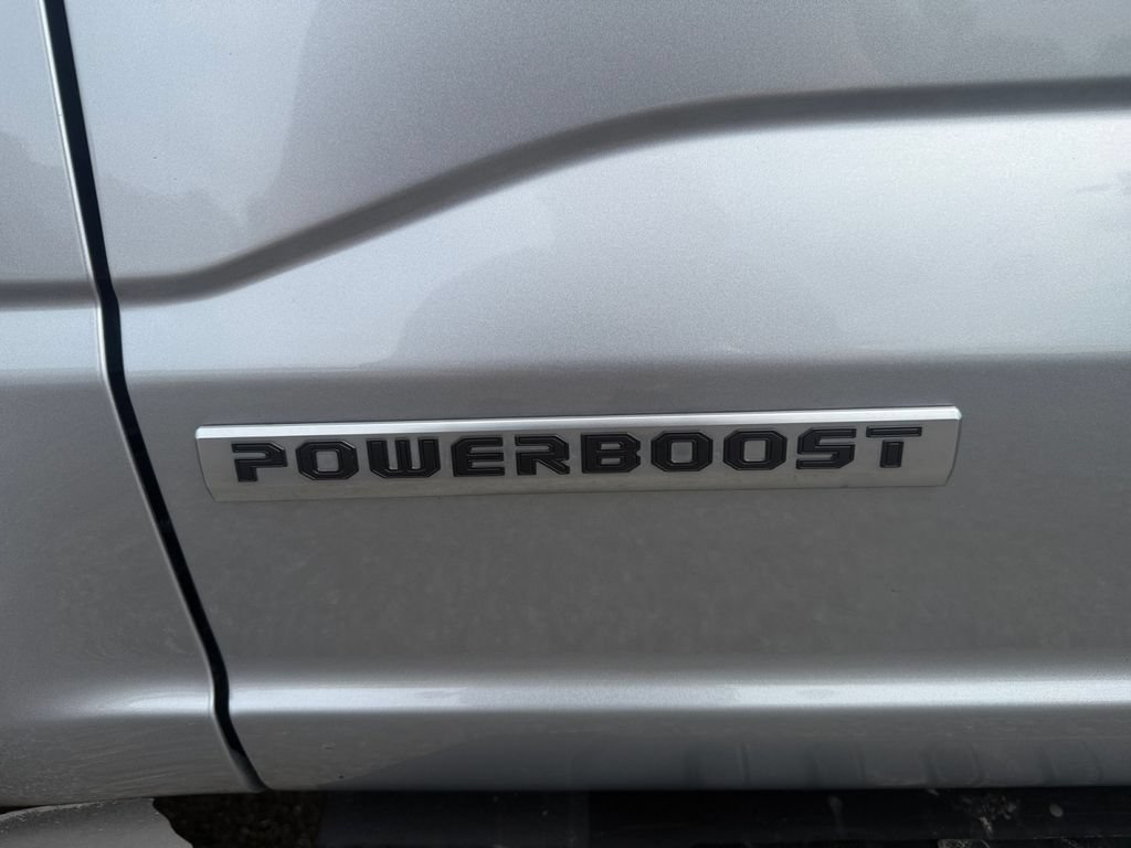 Used 2025 Ford F150 Lariat w/ Equipment Group 501A Mid AWD/4WD image 12