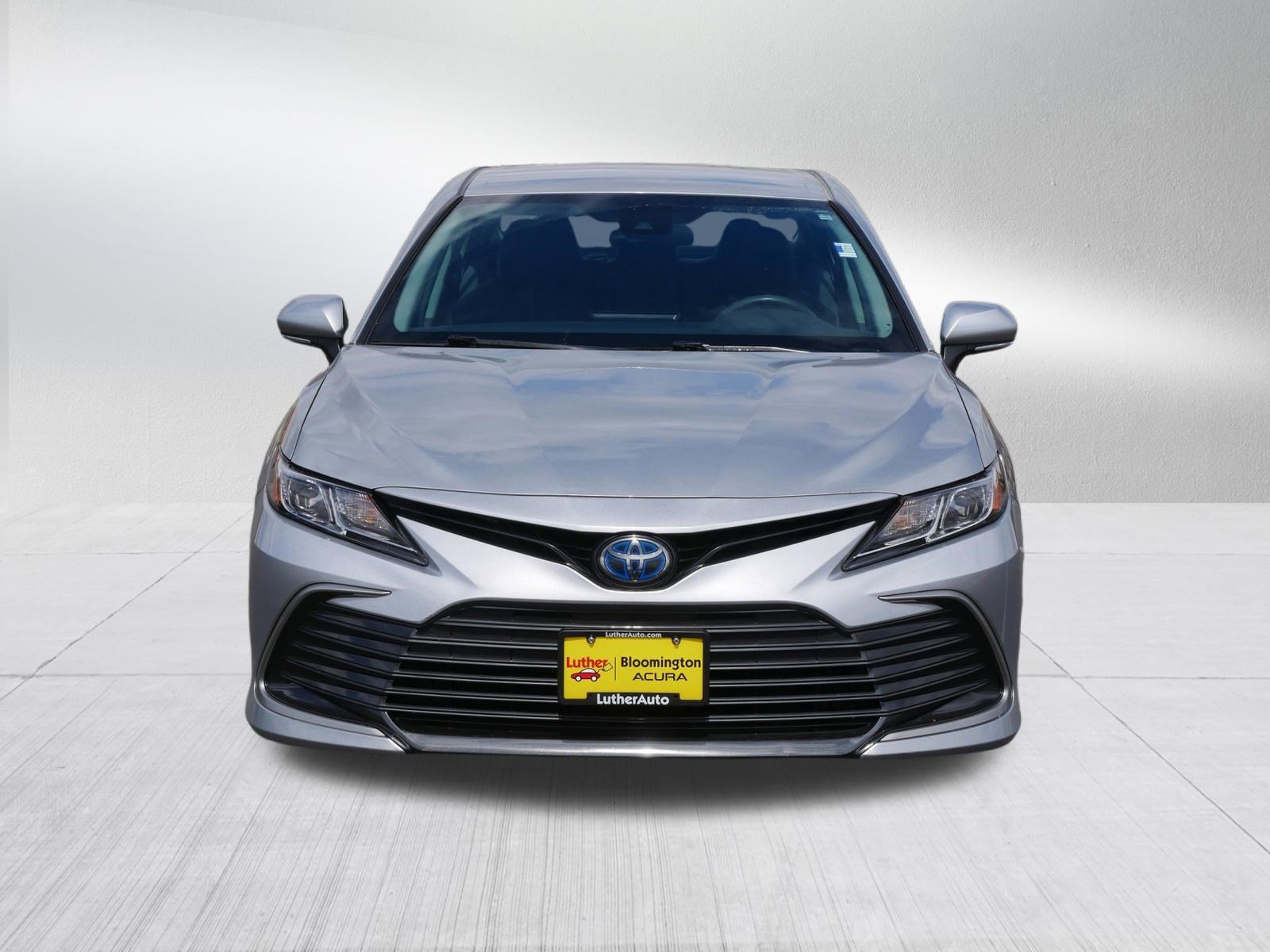 Used 2021 Toyota Camry LE FWD image 2