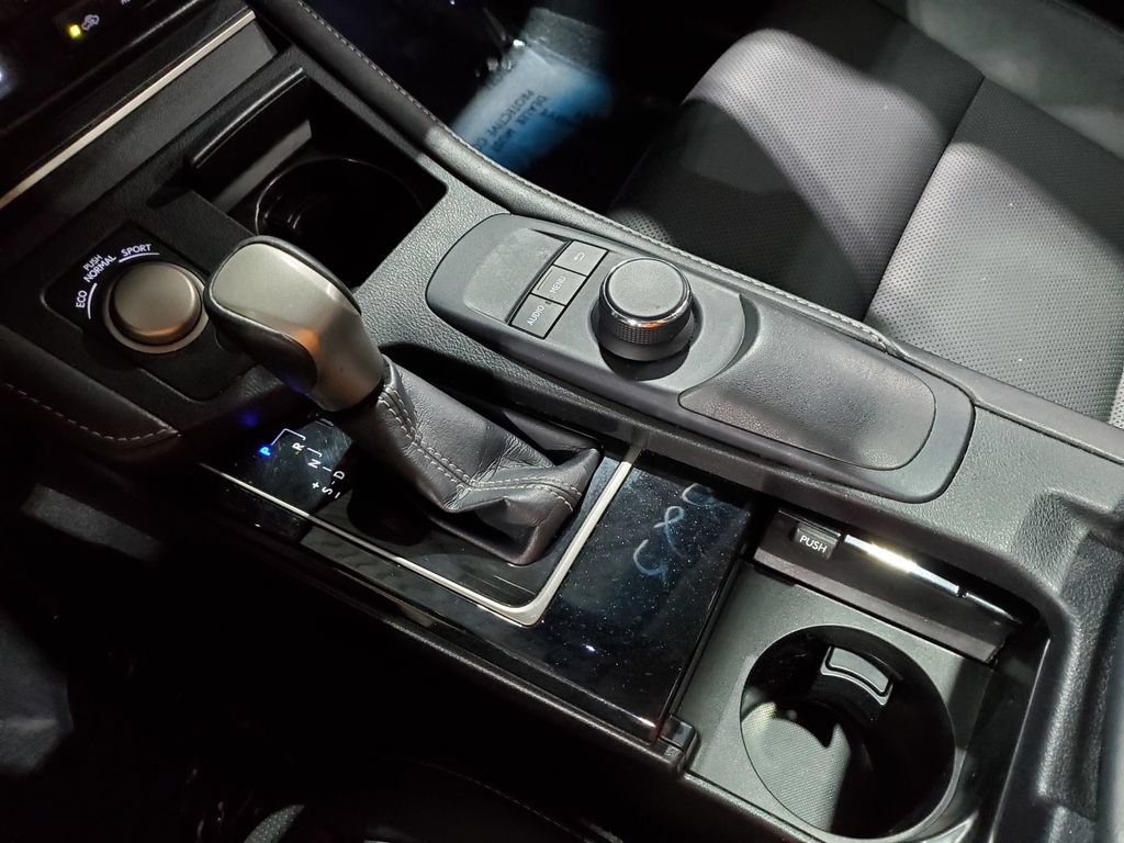 Used 2017 Lexus ES 350 w/ Accessory Package FWD image 32