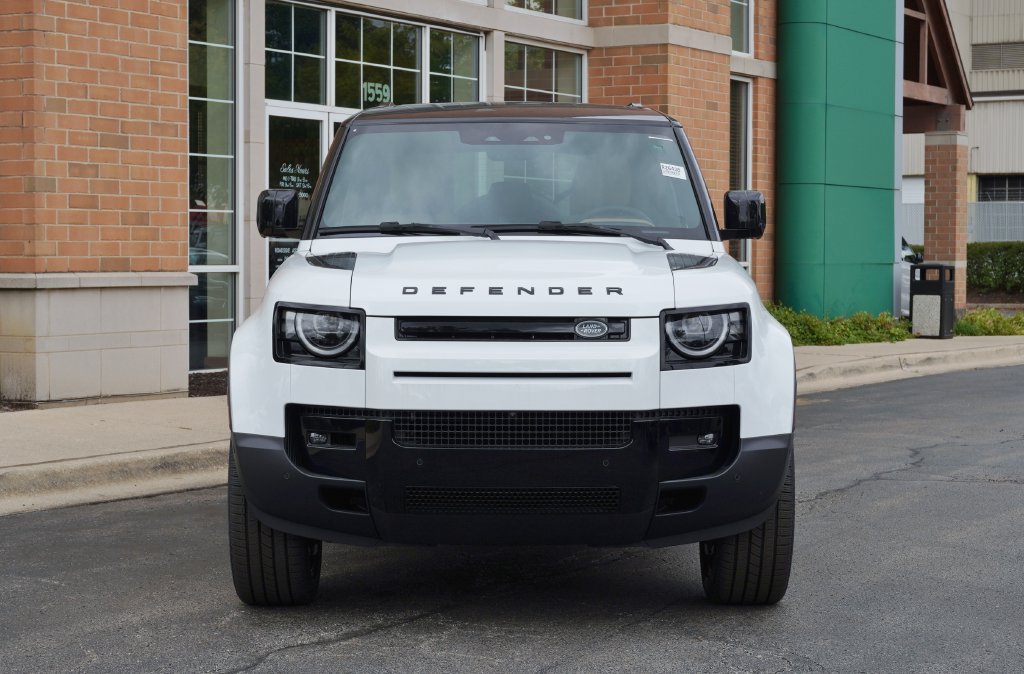 New 2026 Land Rover Defender 110 S AWD/4WD image 4