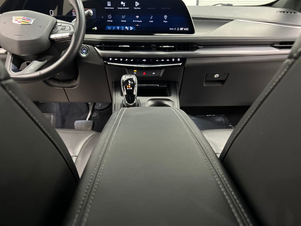 Used 2024 Cadillac XT4 Premium Luxury image 36