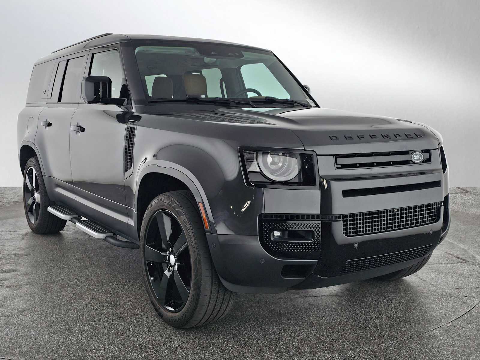 Used 2023 Land Rover Defender 130 First Edition image 7