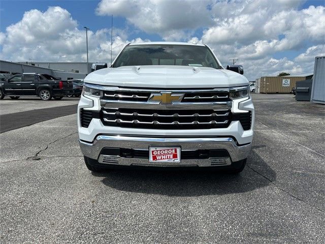 Used 2025 Chevrolet Silverado 1500 LTZ w/ Technology Package image 9