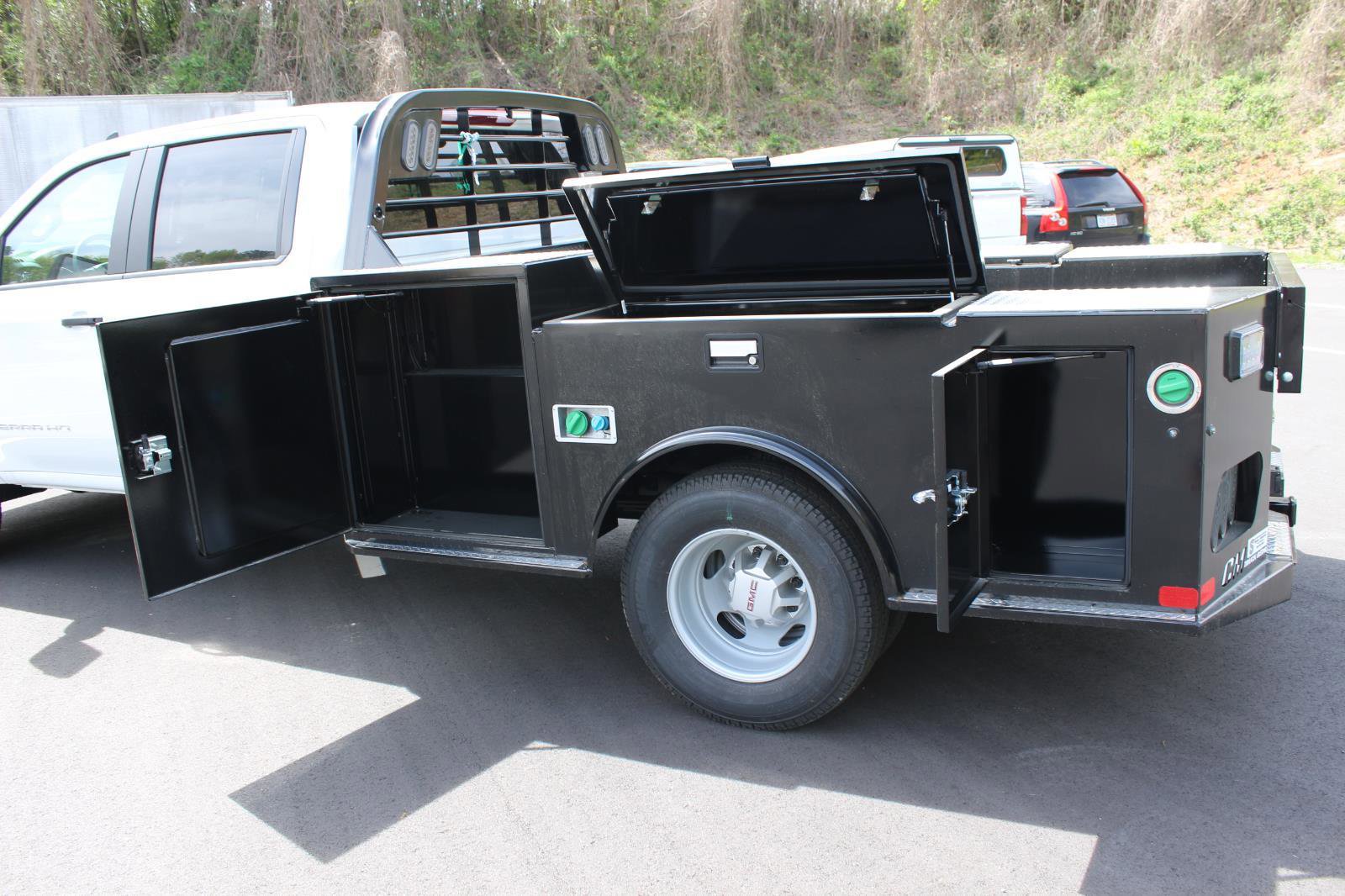 New 2026 GMC Sierra 3500 Pro w/ Convenience Package image 12