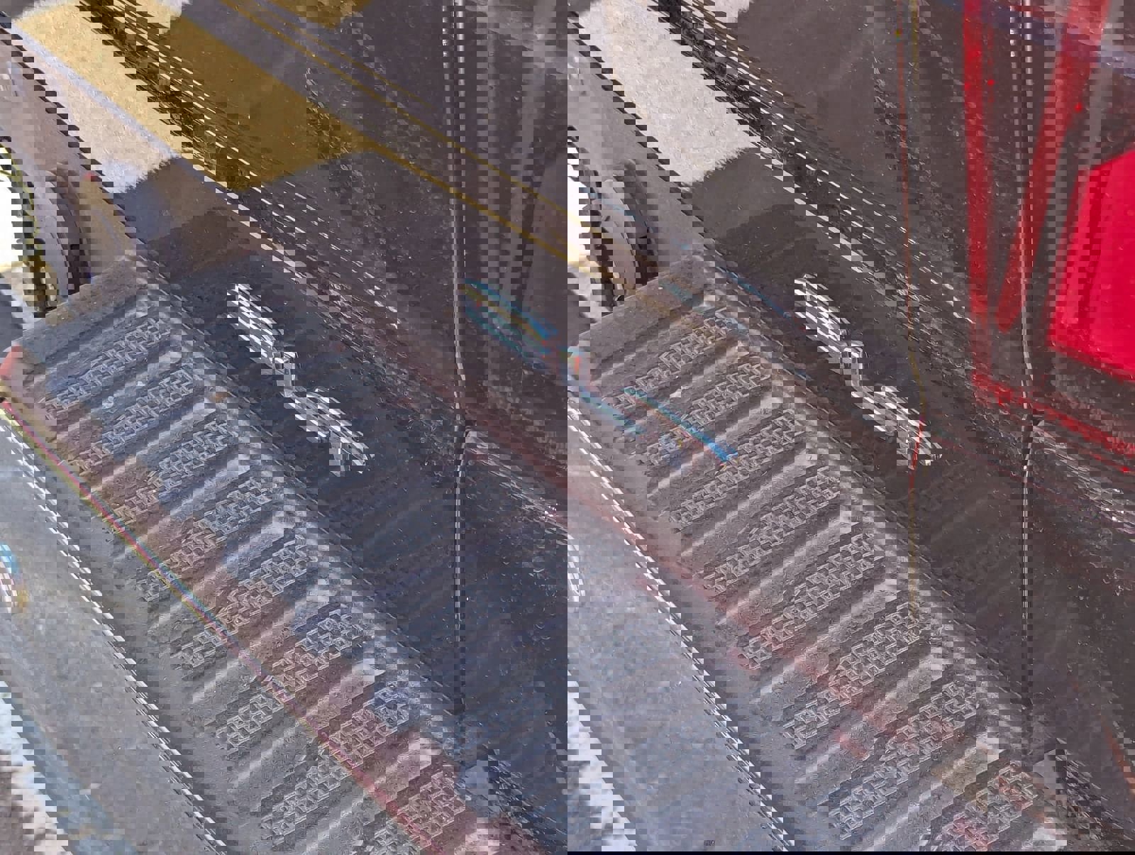 Used 2024 GMC Sierra 2500 SLT w/ SLT Premium Package image 8