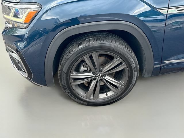 Used 2022 Volkswagen Atlas Cross Sport SEL R-Line AWD/4WD image 30