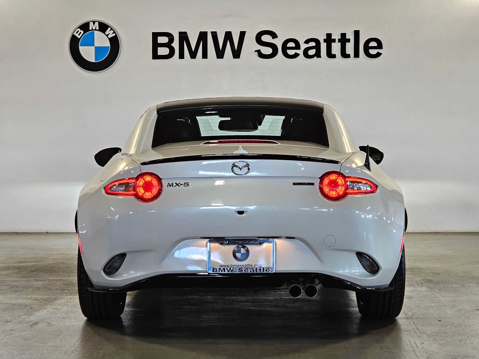Used 2023 MAZDA MX-5 Miata Grand Touring w/ Appearance Package RWD image 5