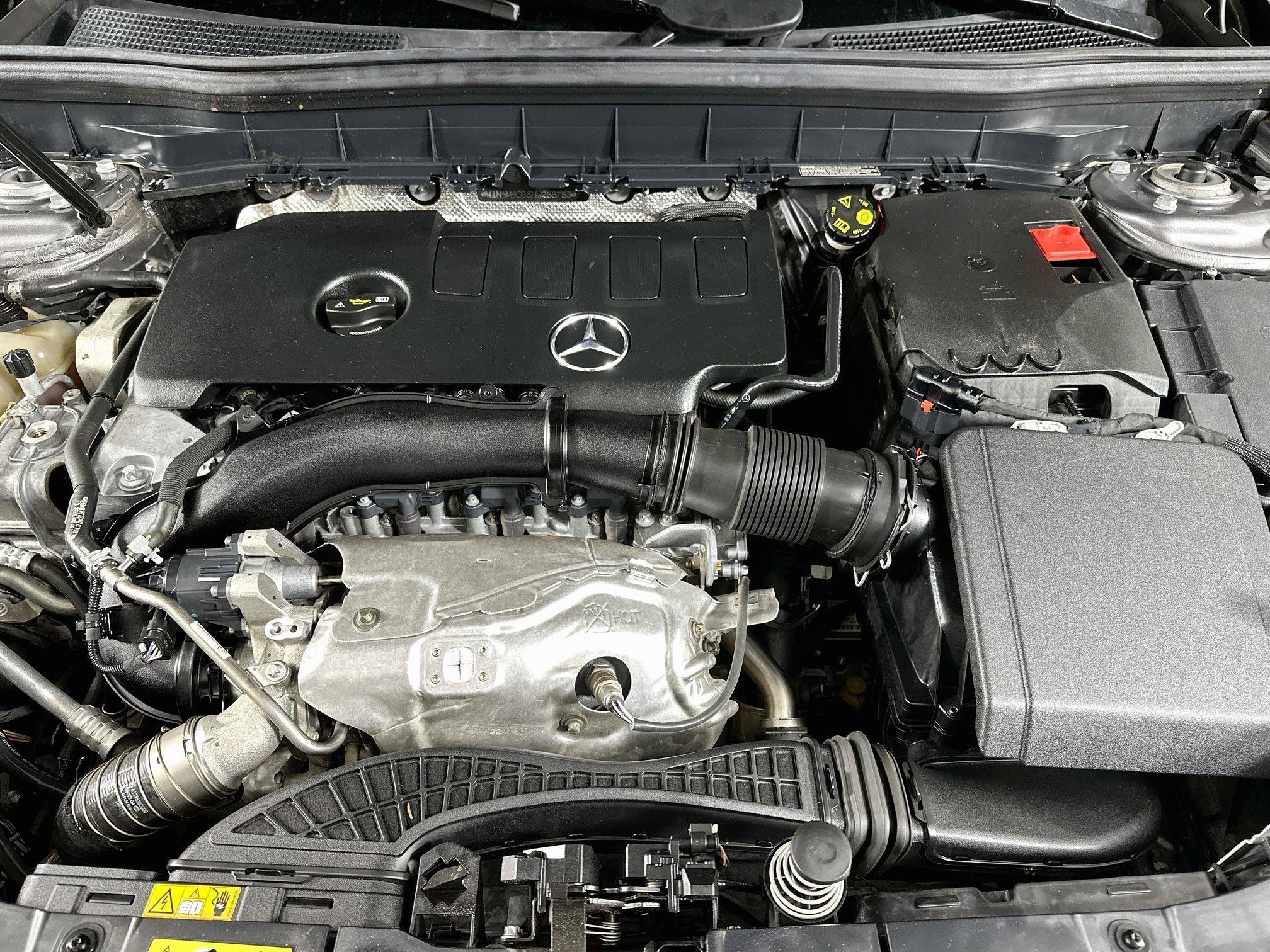 Used 2022 Mercedes-Benz GLB 250 image 35