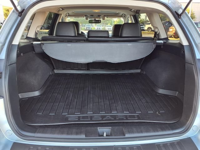 Used 2014 Subaru Outback 2.5i Limited AWD/4WD image 9