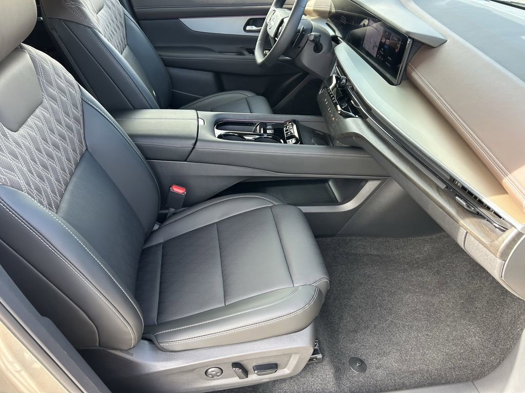 Used 2026 Nissan Murano Platinum w/ Cargo Package image 9