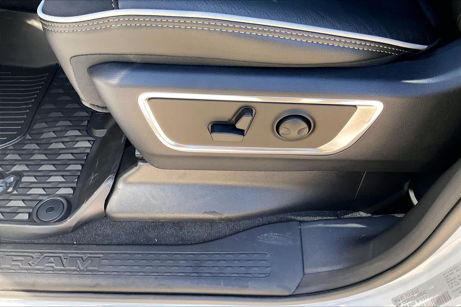 New 2027 RAM 1500 Laramie AWD/4WD image 17