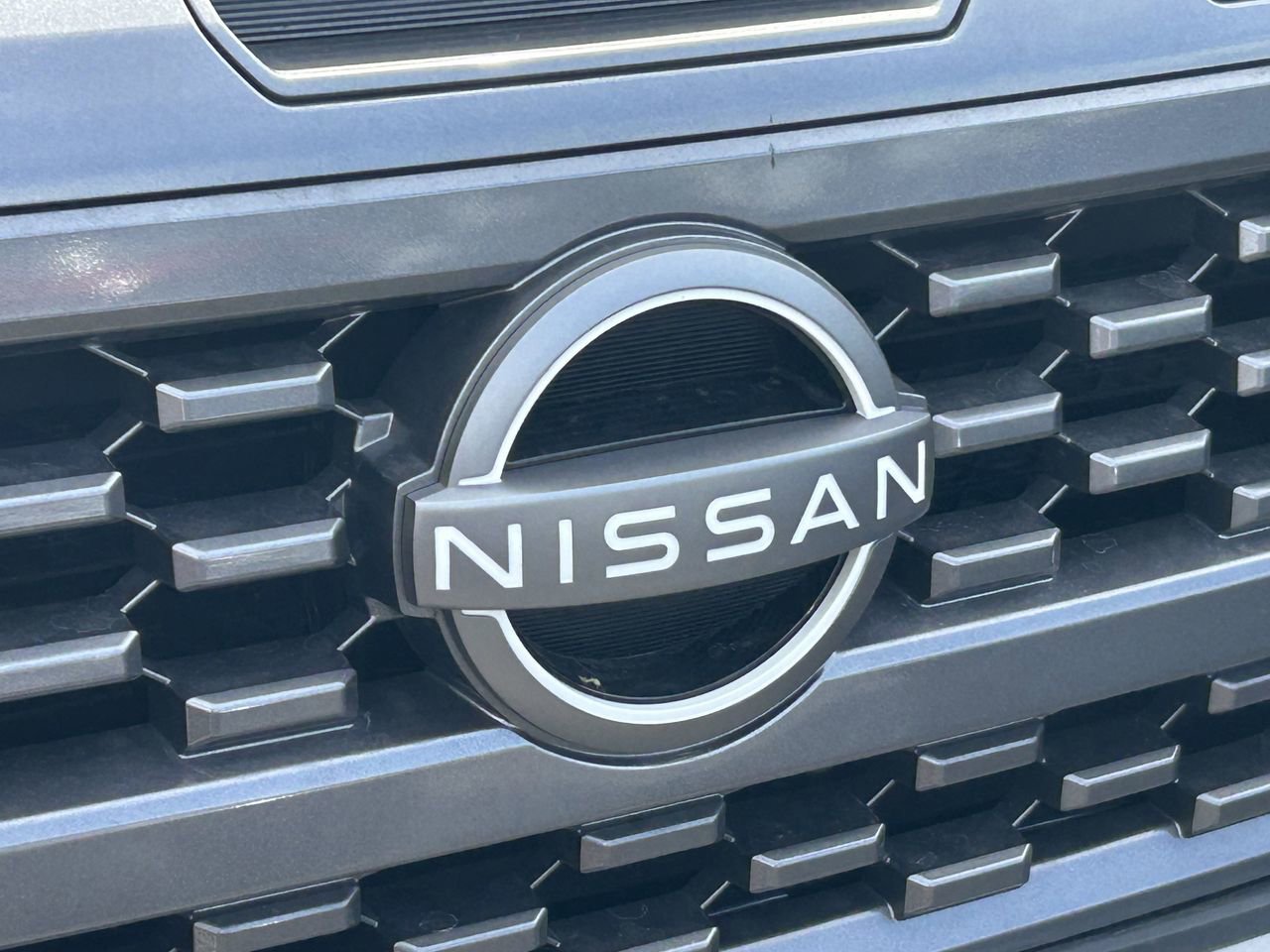 Certified 2025 Nissan Frontier SV w/ SV Convenience Package image 4