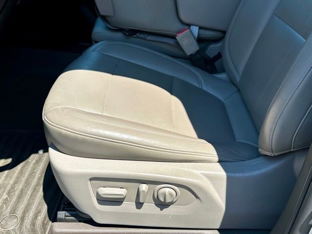 Used 2019 Chevrolet Silverado 1500 LTZ AWD/4WD image 16