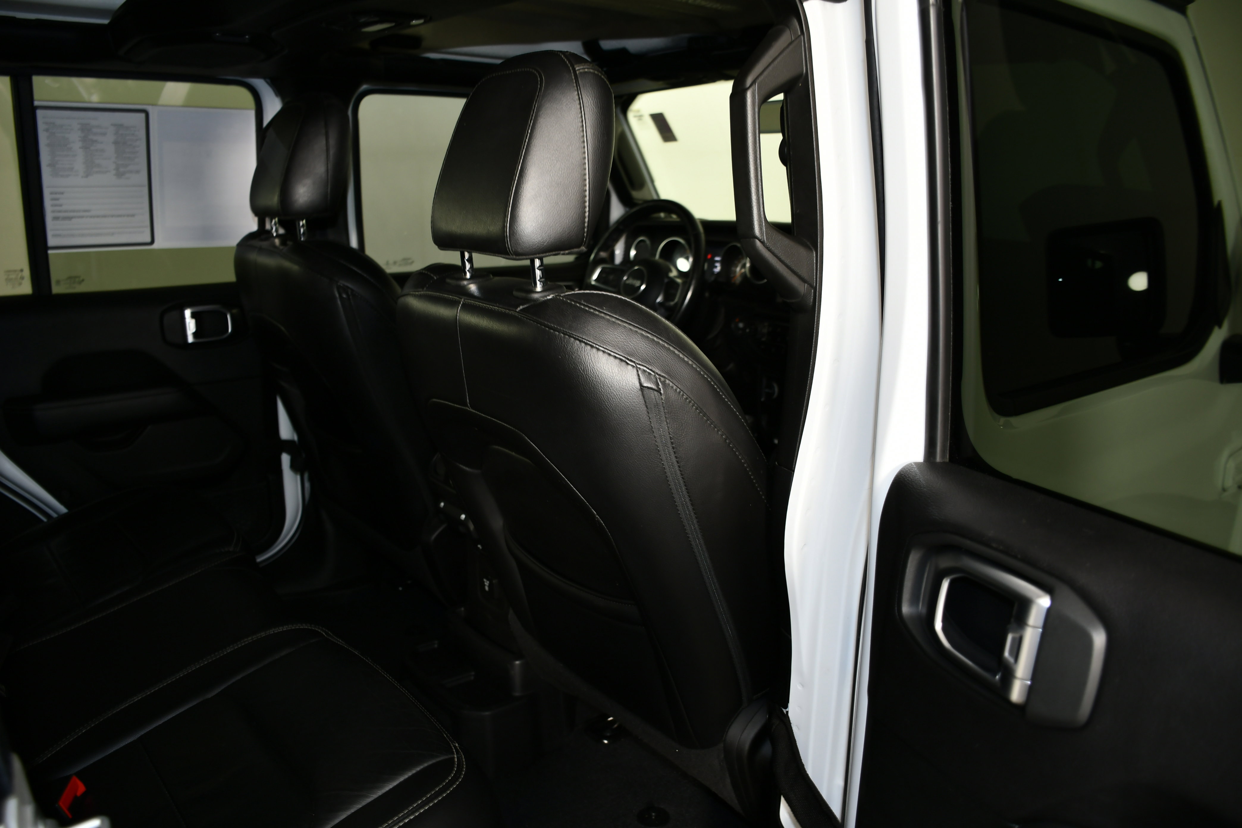 Used 2019 Jeep Wrangler Unlimited Sahara image 46