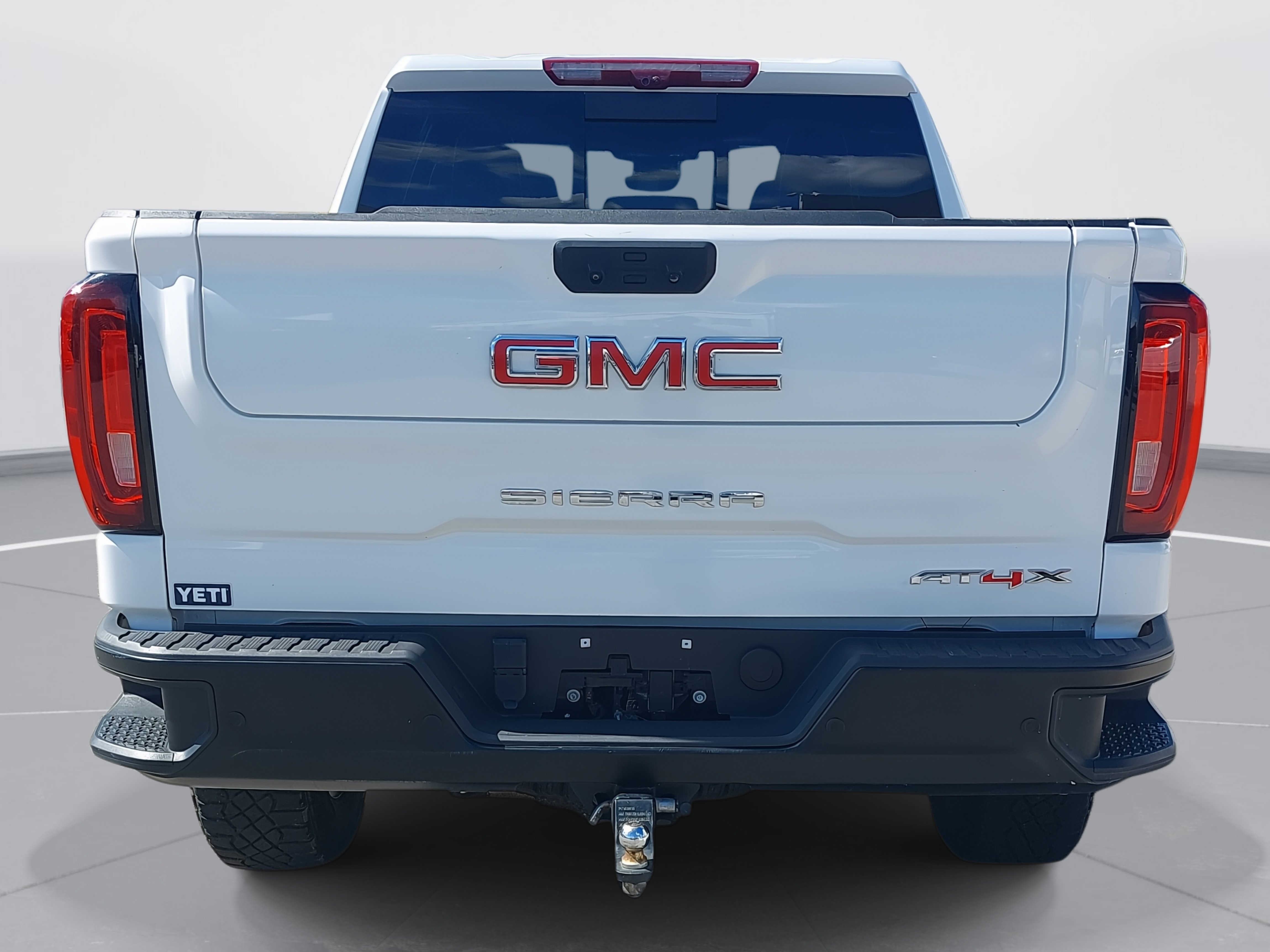 Used 2024 GMC Sierra 1500 AT4X image 6