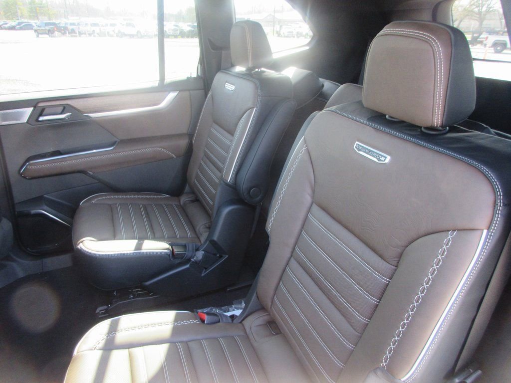 New 2026 GMC Acadia Denali Ultimate image 14