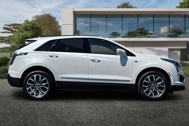 New 2026 Cadillac XT5 Sportv w/ LPO, Floor Liner Package AWD/4WD image 3