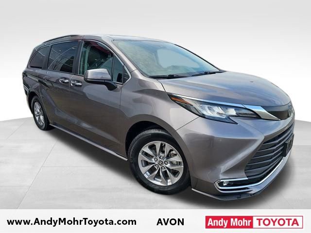 Used 2022 Toyota Sienna XLE w/ XLE Plus Package