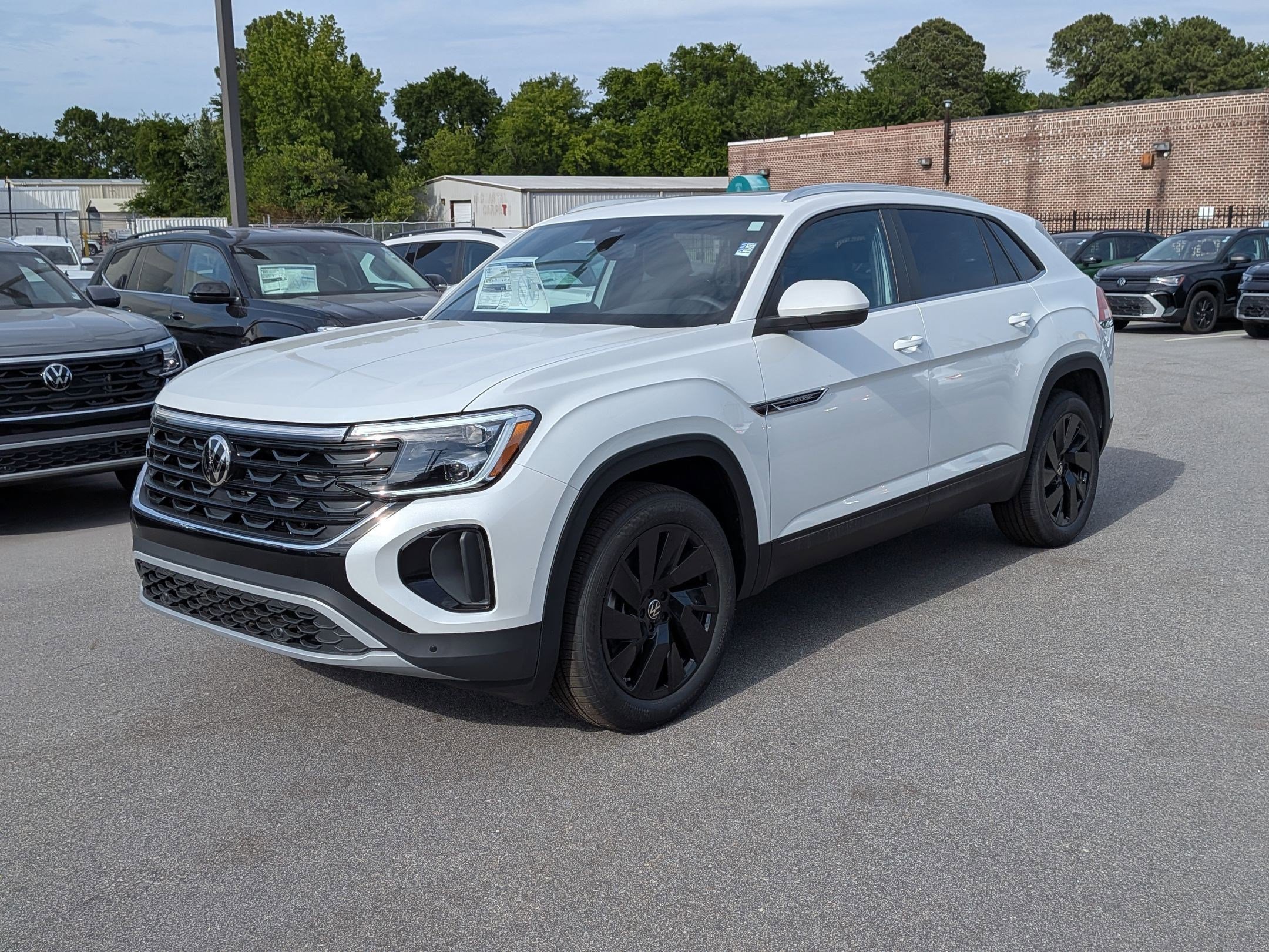 New 2026 Volkswagen Atlas Cross Sport SE AWD/4WD image 7
