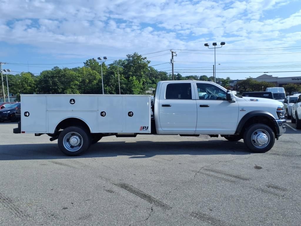 New 2025 RAM 5500 Tradesman image 3