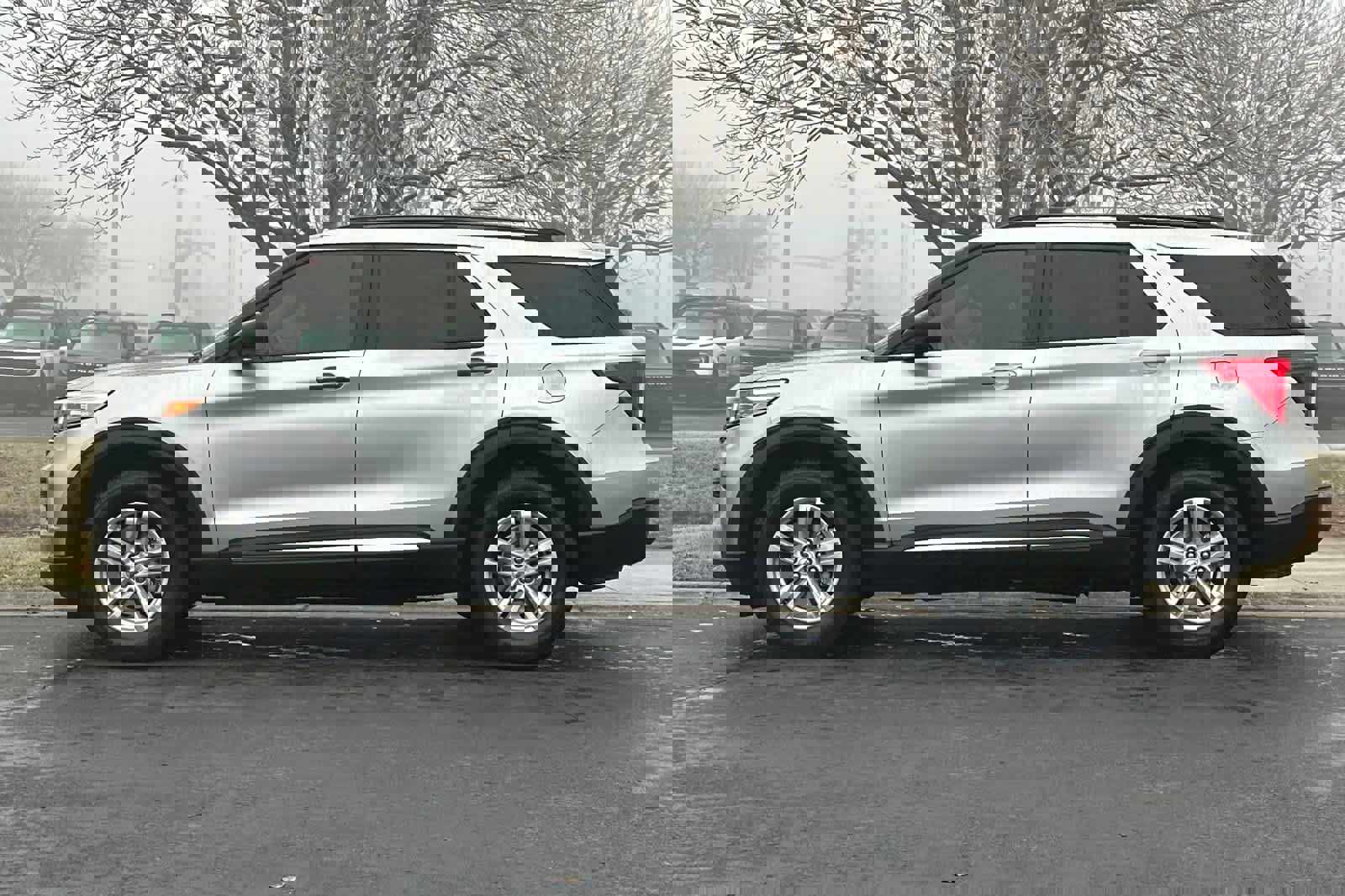 Certified 2021 Ford Explorer XLT w/ Class III Trailer Tow Package image 5