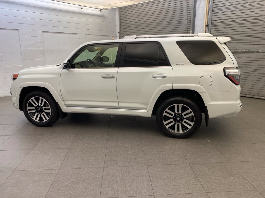 Used 2024 Toyota 4Runner Limited AWD/4WD image 6