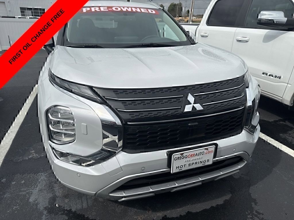 Used 2024 Mitsubishi Outlander SEL Black Edition image 14