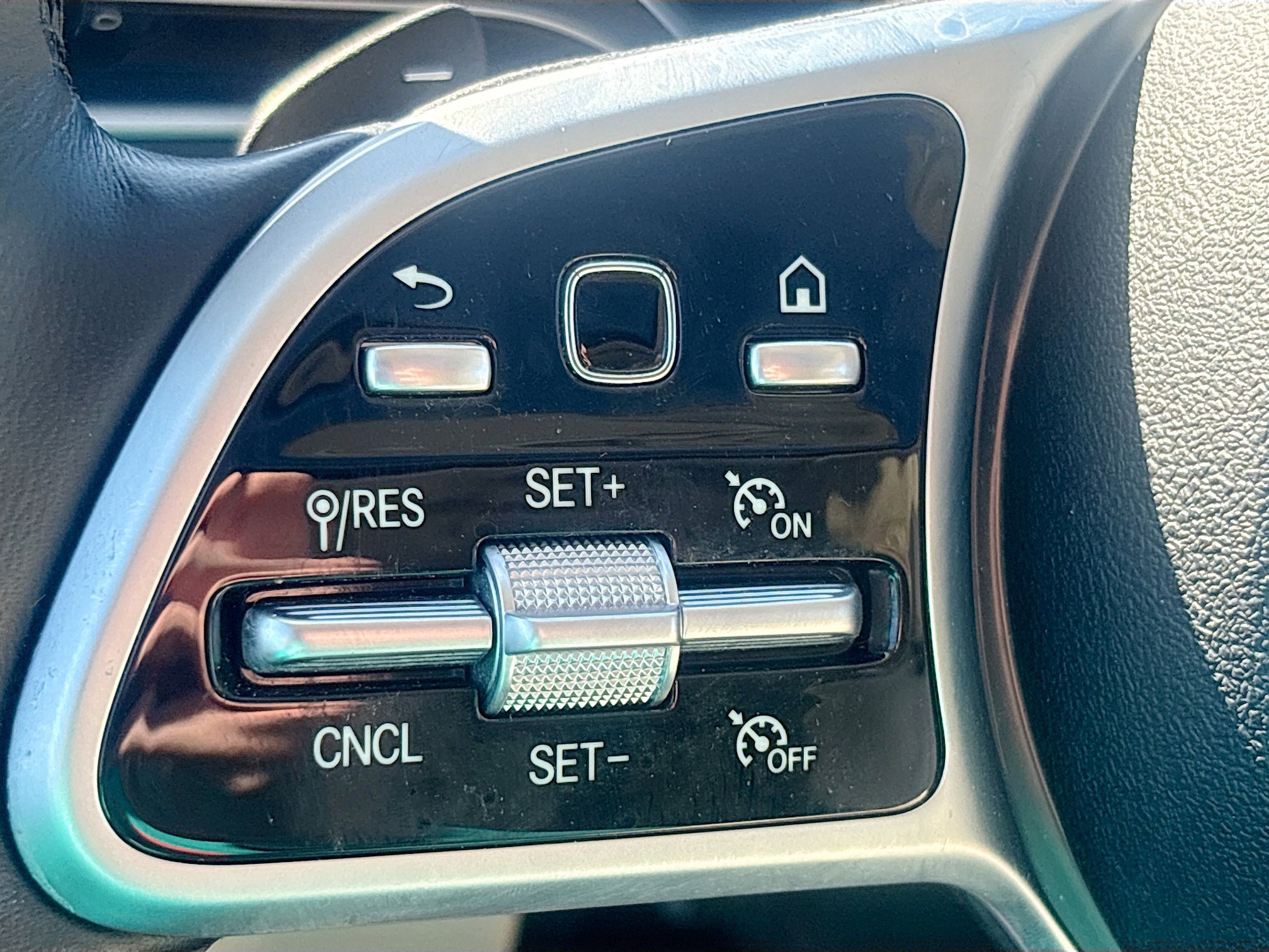 Used 2021 Mercedes-Benz GLE 350 4MATIC image 37