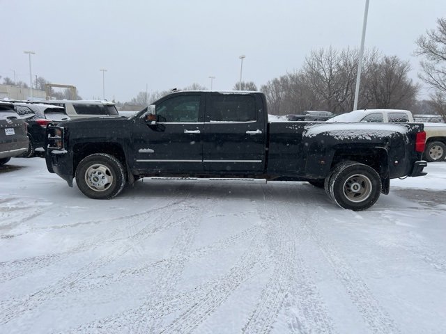 Used 2015 Chevrolet Silverado 3500 High Country w/ Duramax Plus Package image 4
