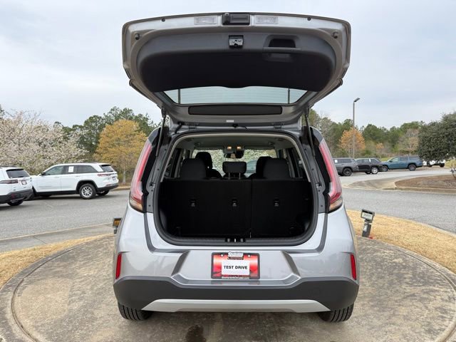 Used 2025 Kia Soul LX image 29