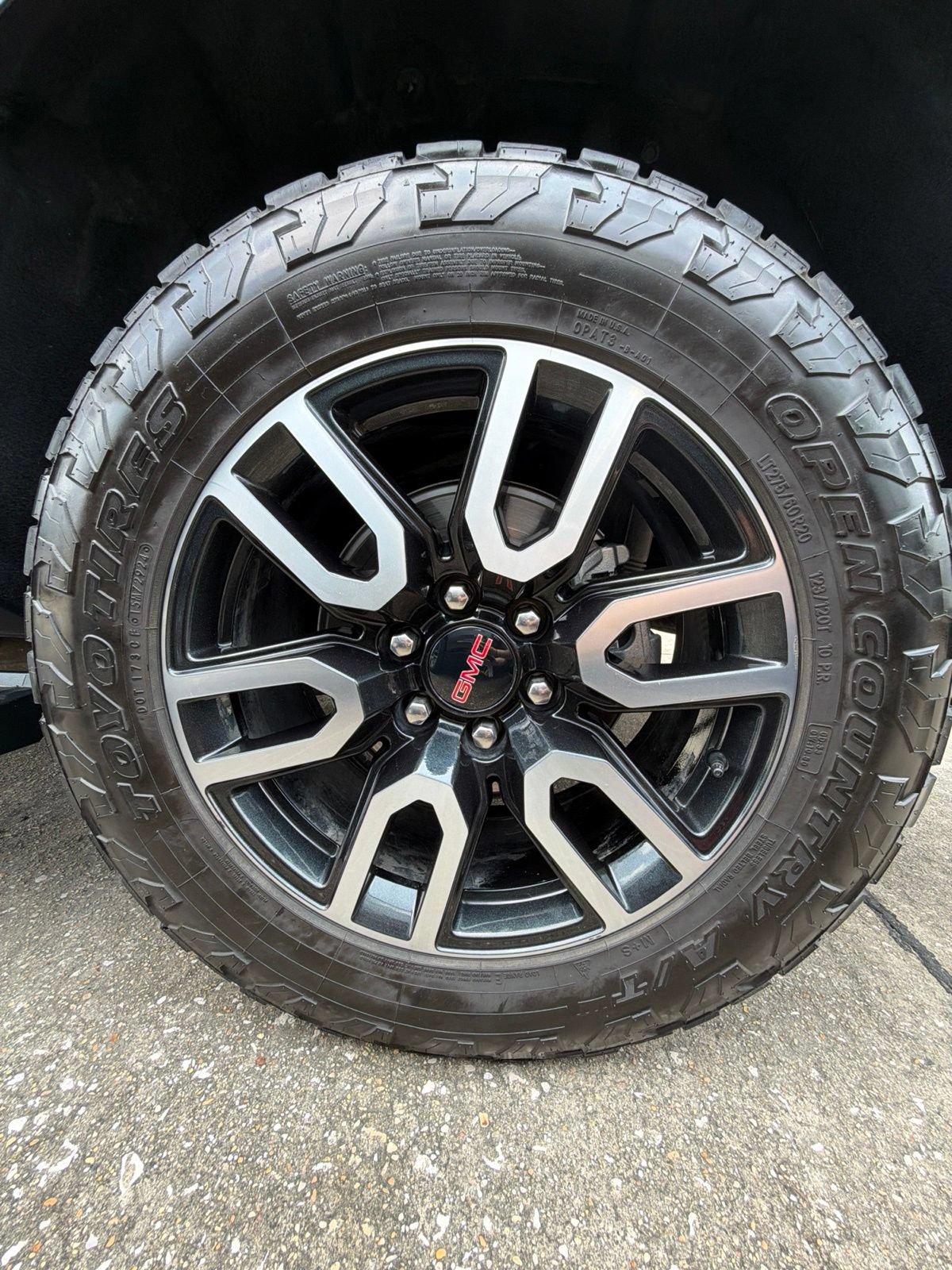 Used 2023 GMC Yukon XL AT4 AWD/4WD image 7