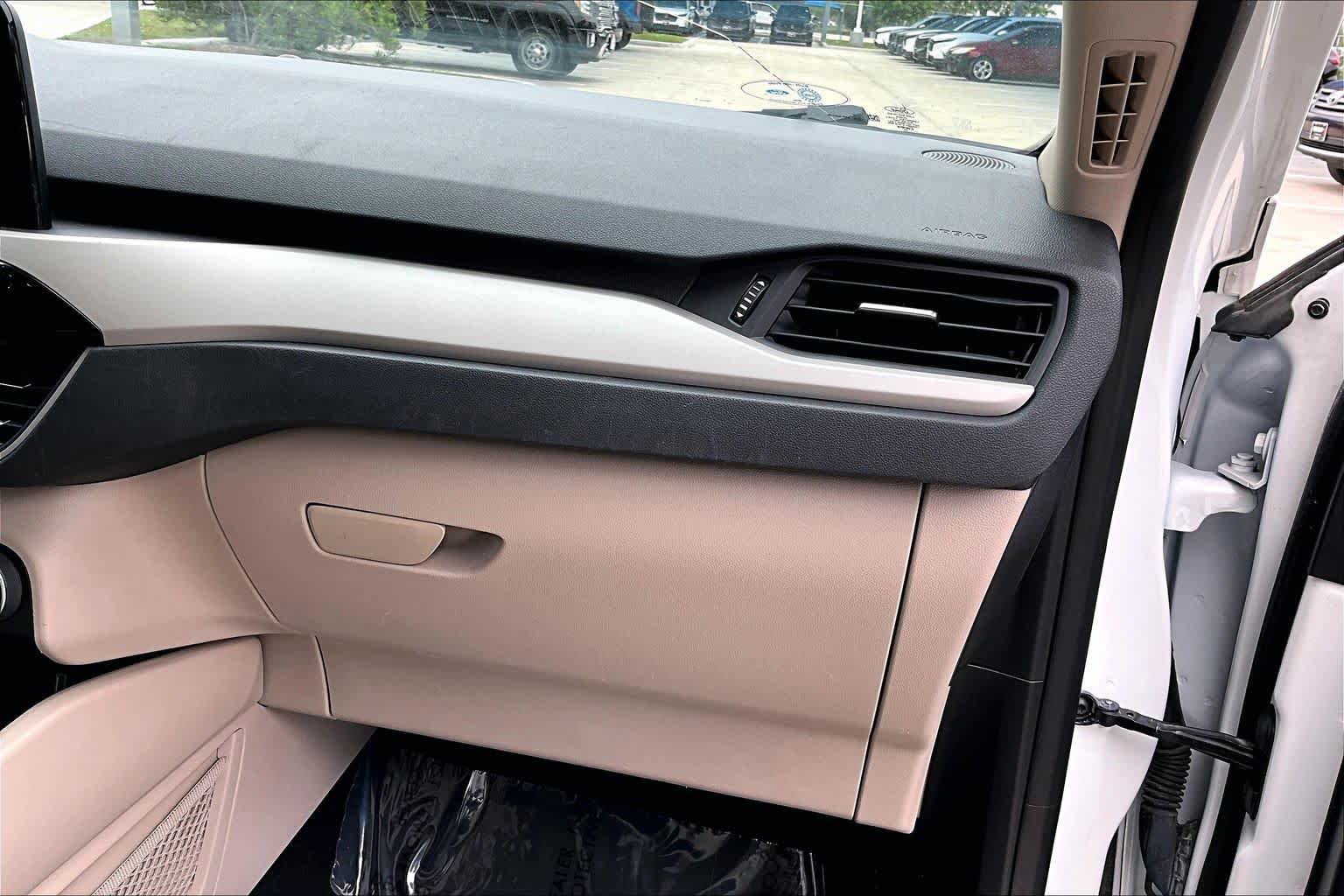 Used 2020 Ford Escape SE FWD image 19