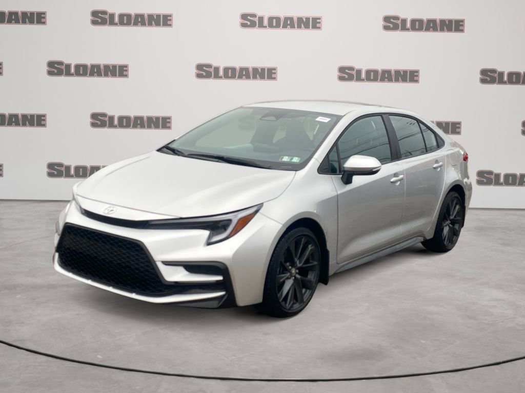 Used 2025 Toyota Corolla SE image 1