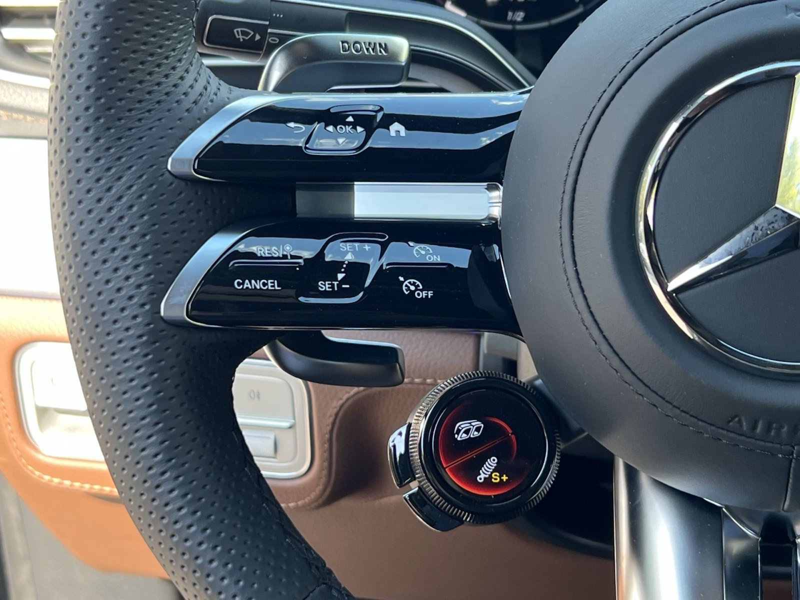 New 2026 Mercedes-Benz GLE 53 AMG 4MATIC Coupe image 32