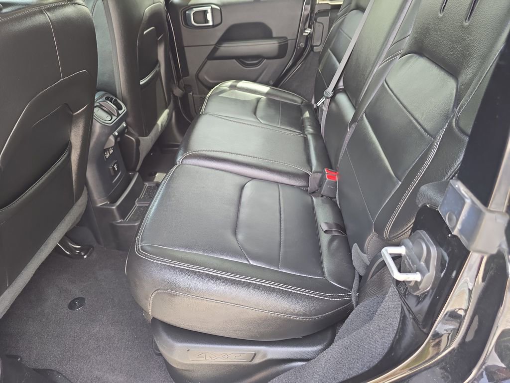 Used 2021 Jeep Wrangler Unlimited Sahara w/ Cold Weather Group image 14