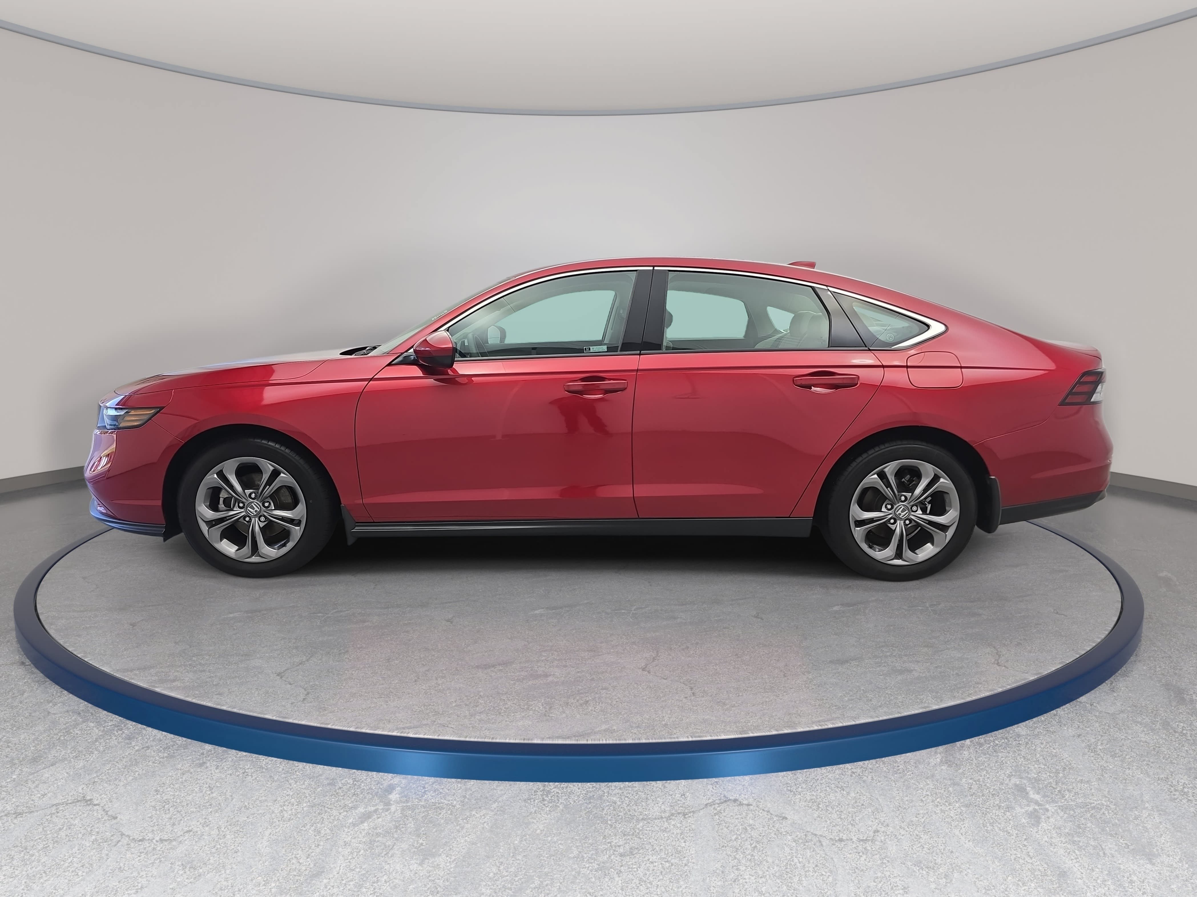 Used 2024 Honda Accord EX image 8