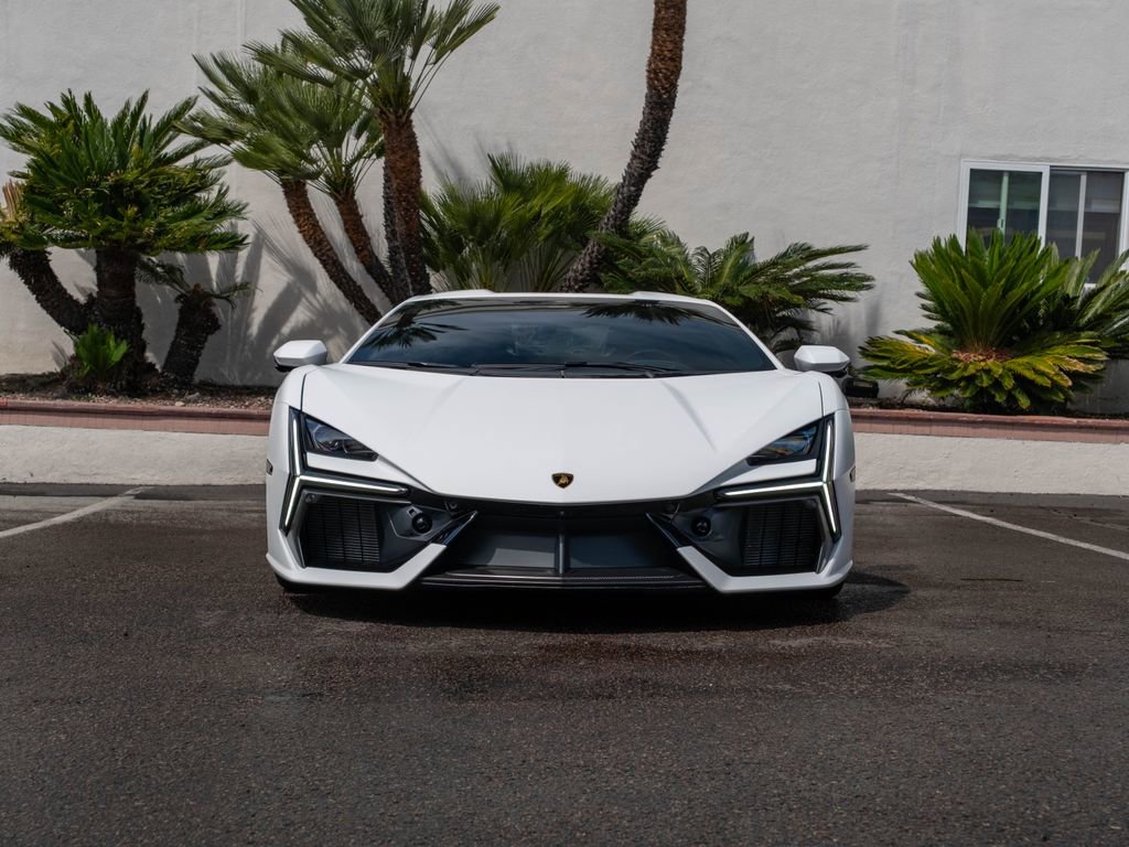 Used 2025 Lamborghini Revuelto AWD/4WD image 3