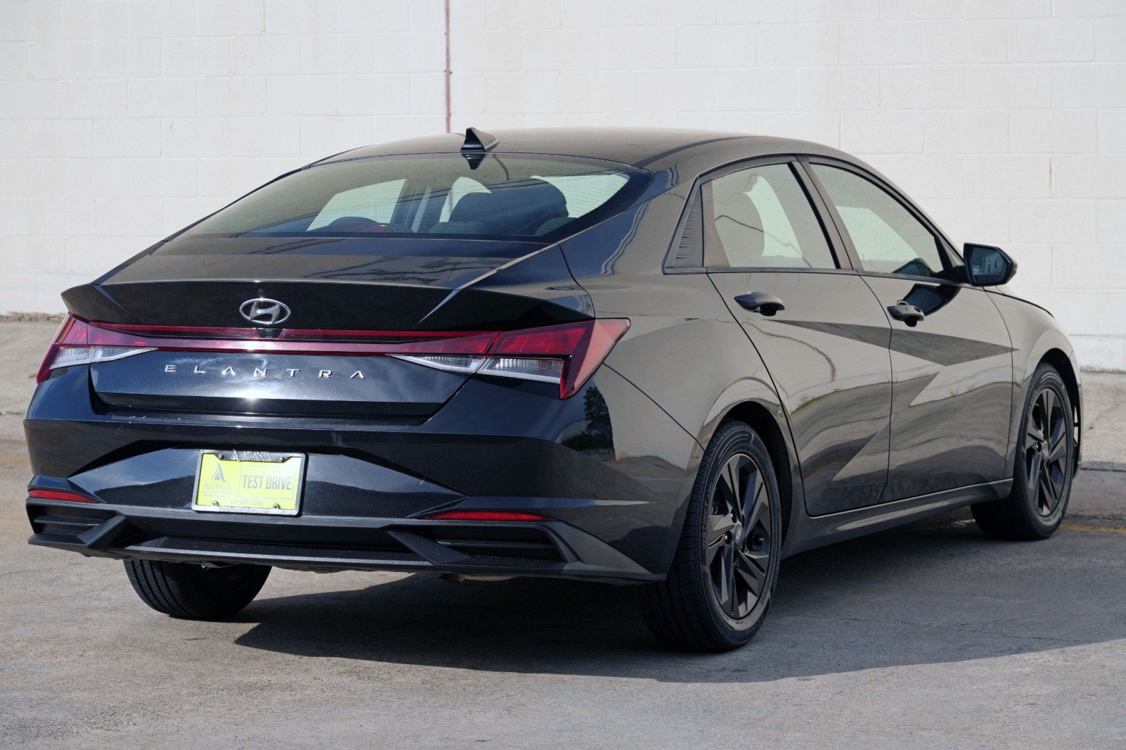 Used 2021 Hyundai Elantra SEL FWD image 45